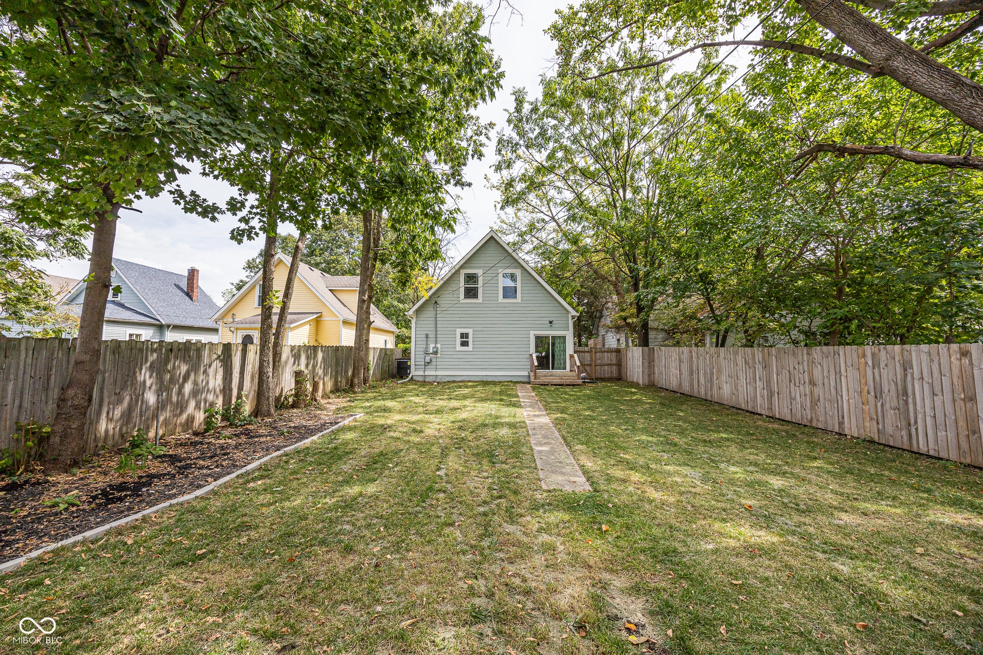806 N Tacoma Avenue, Indianapolis, IN 46201