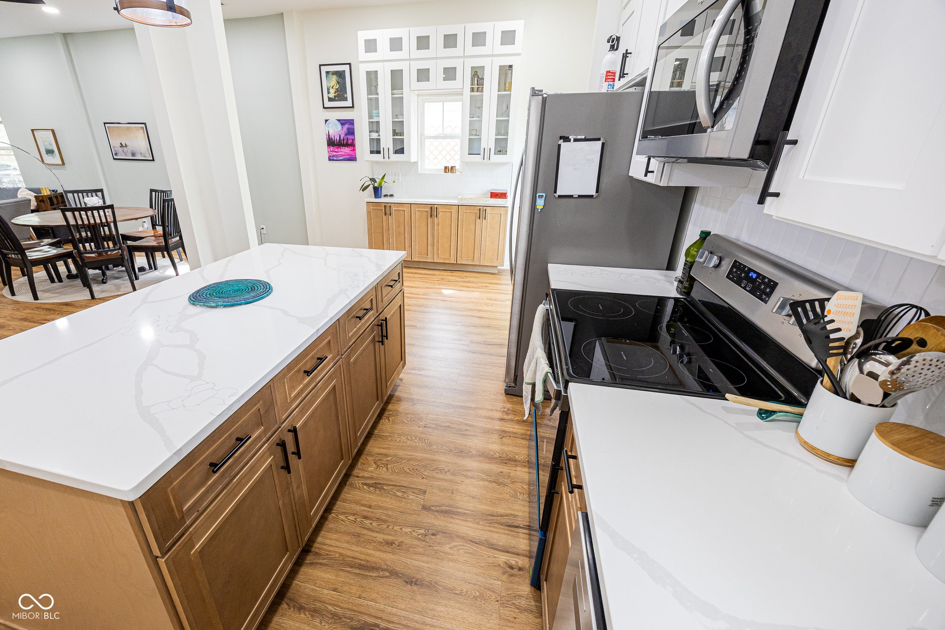 806 N Tacoma Avenue, Indianapolis, IN 46201
