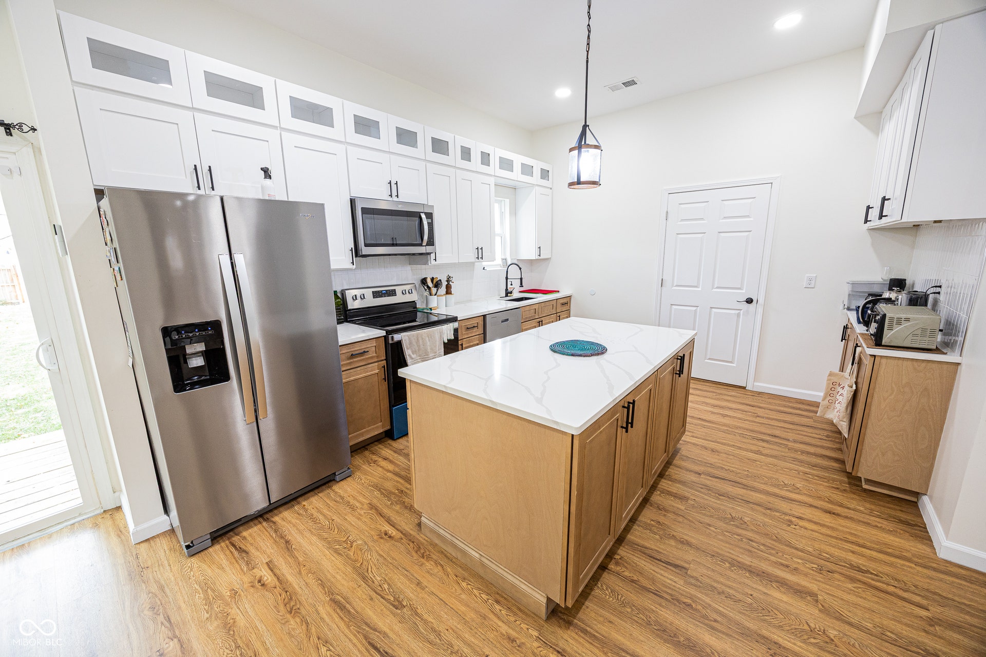 806 N Tacoma Avenue, Indianapolis, IN 46201