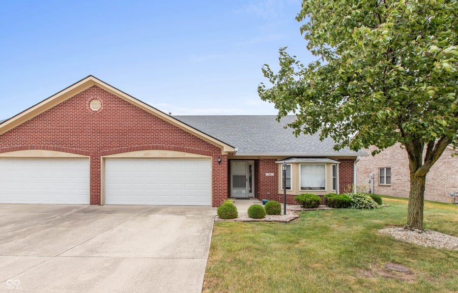 Property photo for 225 Waterford Court, Avon, IN