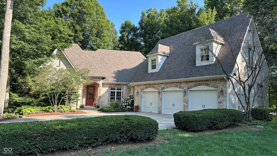 Property photo for 1724 E Greyhawk Way, Greenfield, IN
