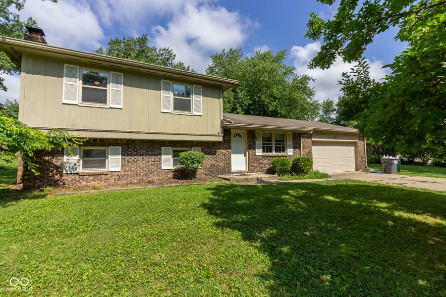 Property photo for 372 Redbud Place, Greenwood, IN