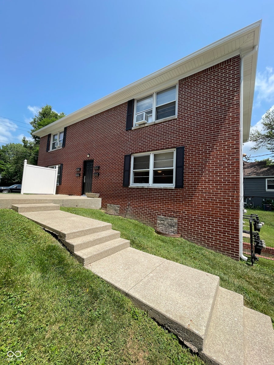 Property photo for 113 W Fifth Street, Greenfield, IN