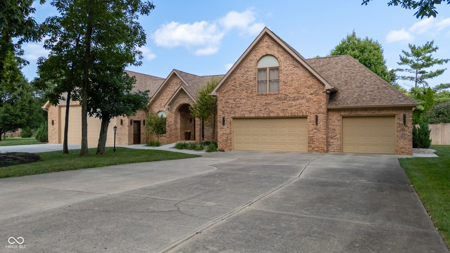 Property photo for 2860 W Buckeye Drive, Greenfield, IN