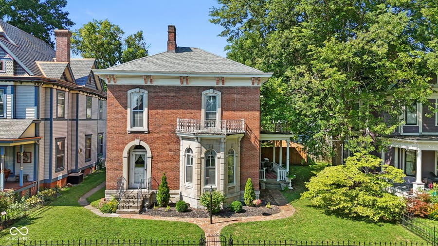 Property photo for 18 Martin Place, Franklin, IN