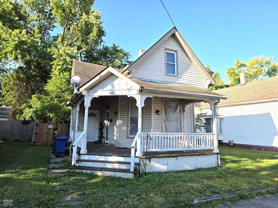 Property photo for 307 W Locust Street, Shelbyville, IN