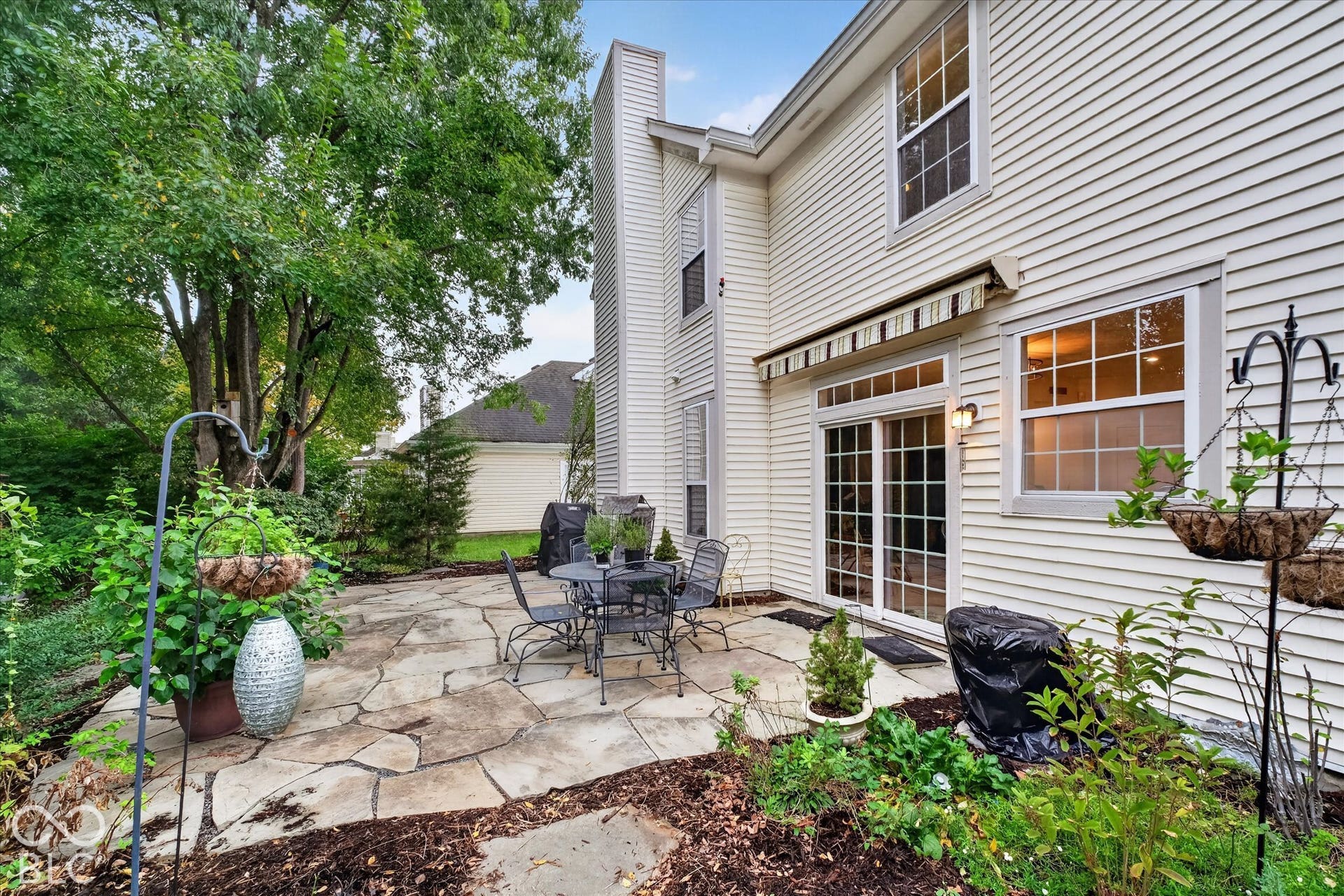 Beautiful large stone patio and awning!