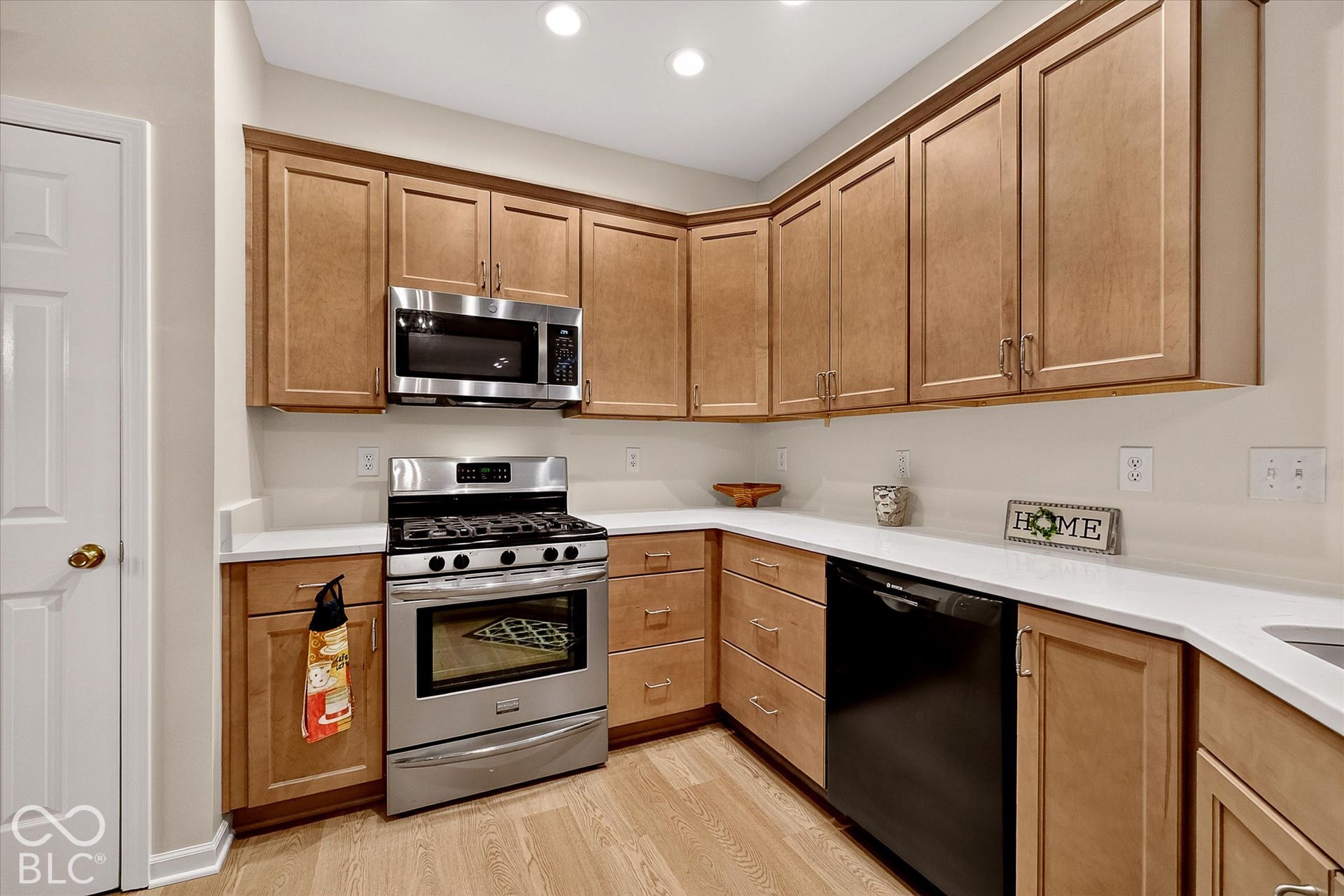 Plenty of storage with soft close kitchen cabinets.