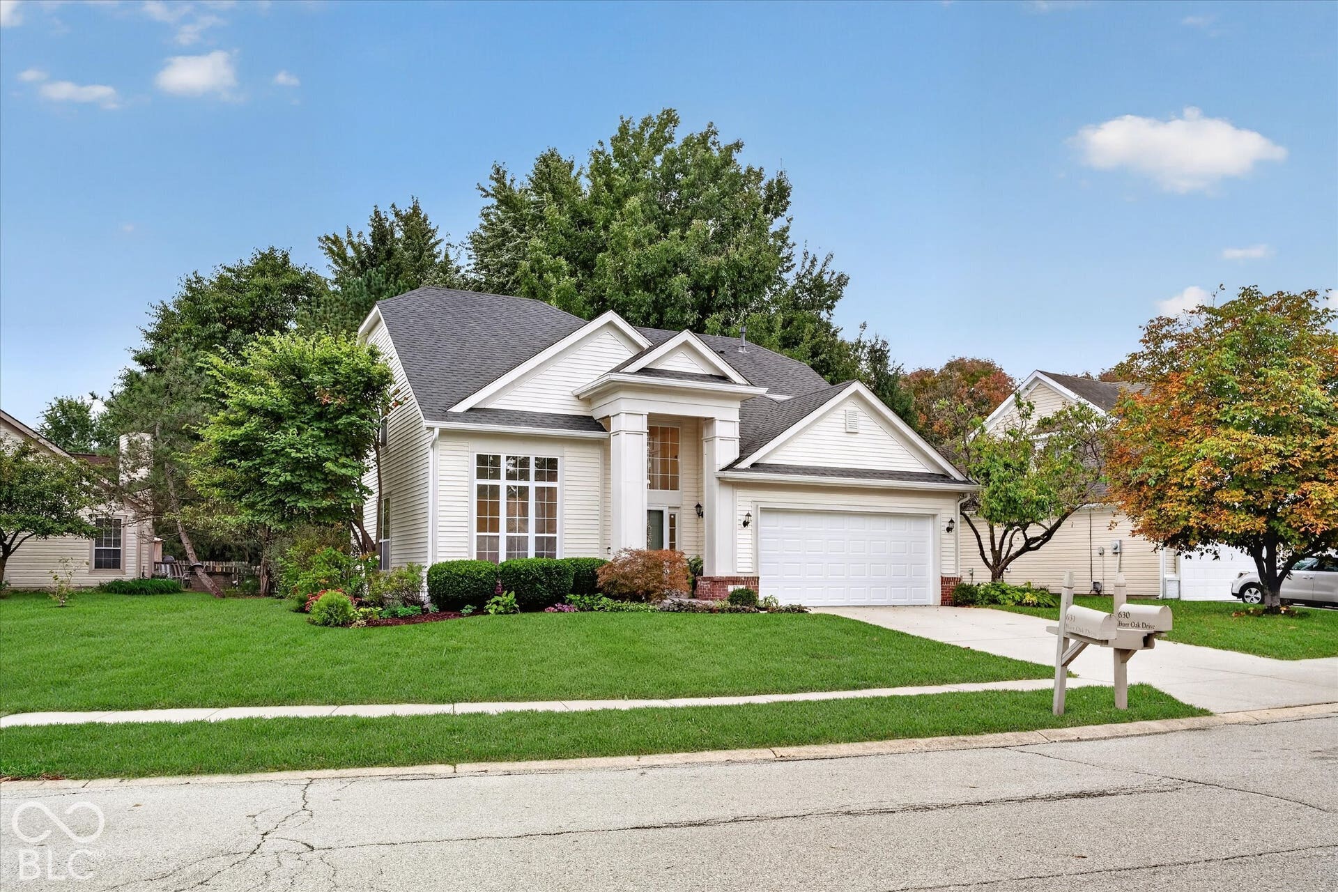 Welcome home to 631 Burr Oak Dr. Carmel, IN 46032