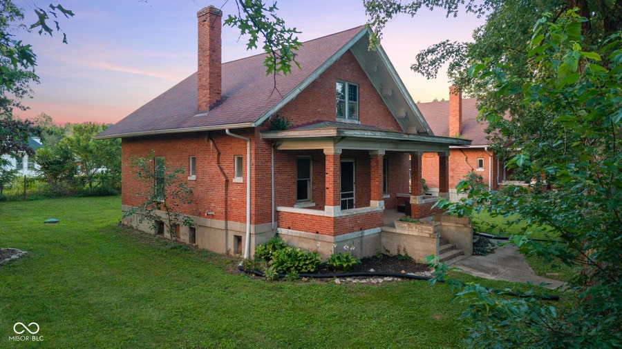 Property photo for 15960 Old Highway 111 SE, Elizabeth, IN