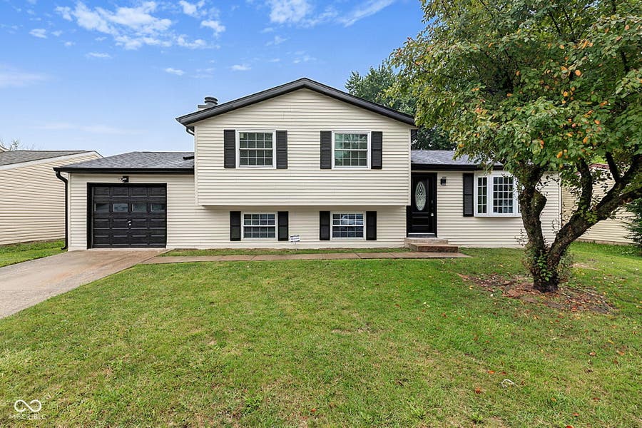 Property photo for 921 Waring Drive E, Indianapolis, IN