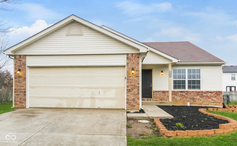 Property photo for 4067 Dogwood Court, Franklin, IN