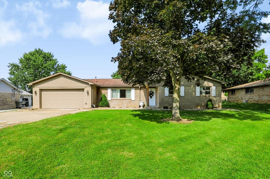 Property photo for 6242 Catalina Drive, Indianapolis, IN