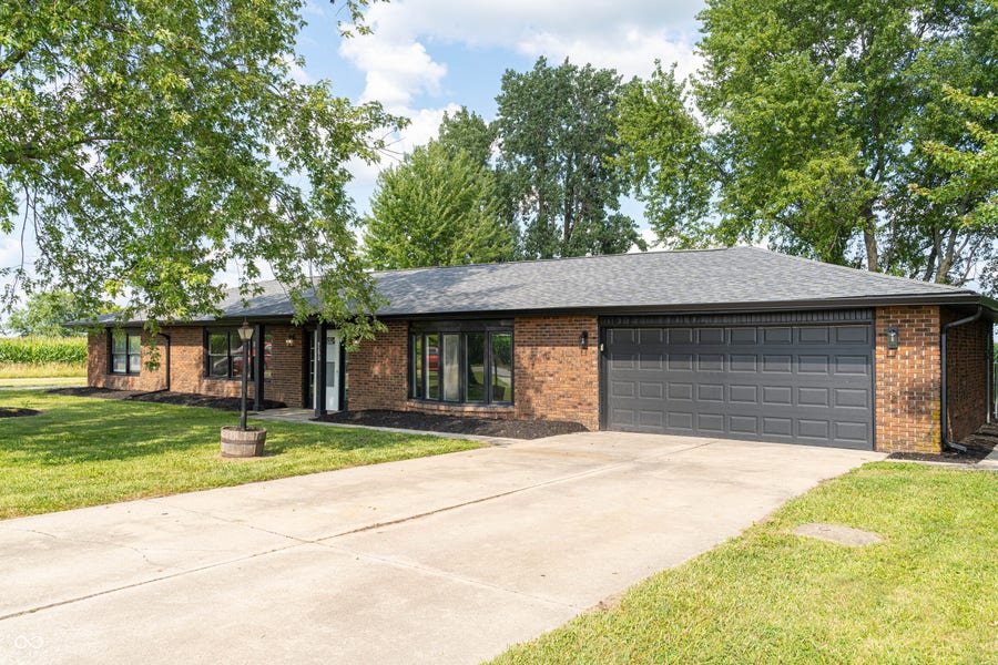 Property photo for 9290 S County Road 200 W, Muncie, IN