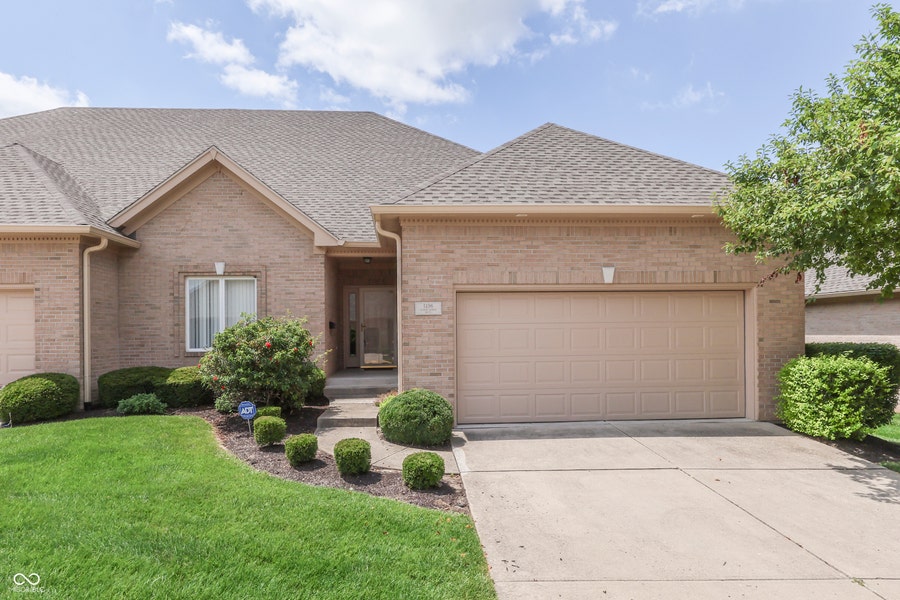 Property photo for 1496 Heron Ridge Boulevard, Greenwood, IN