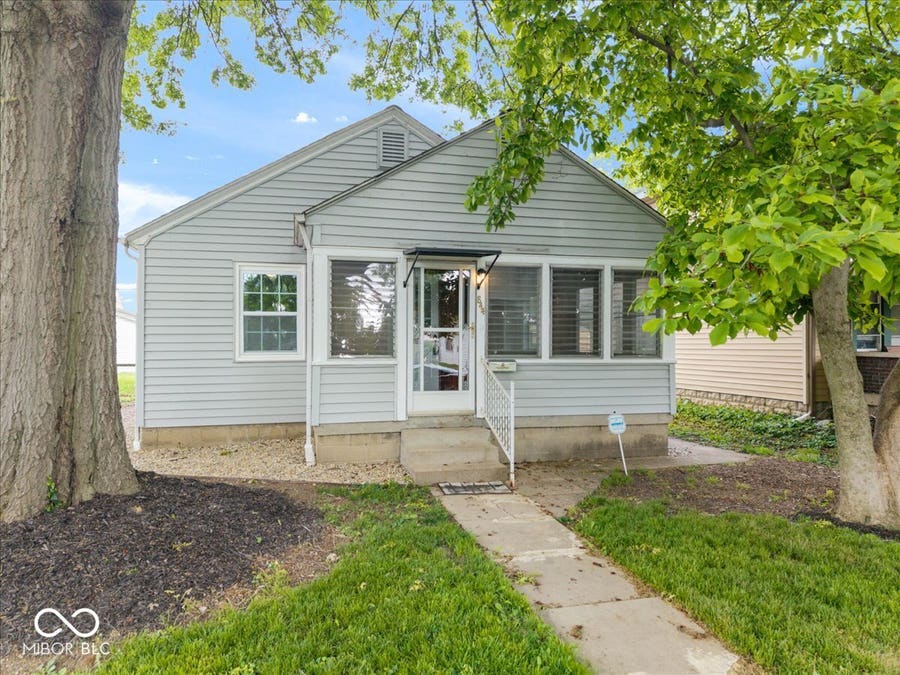 Property photo for 844 E Berwyn Street, Indianapolis, IN