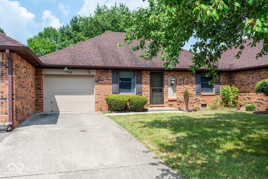 Property photo for 526 Eagle Crest Drive, Brownsburg, IN