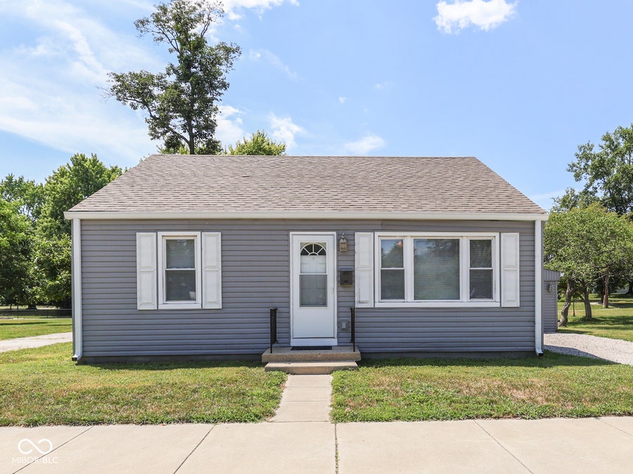 Property photo for 420 S Main Street, Franklin, IN