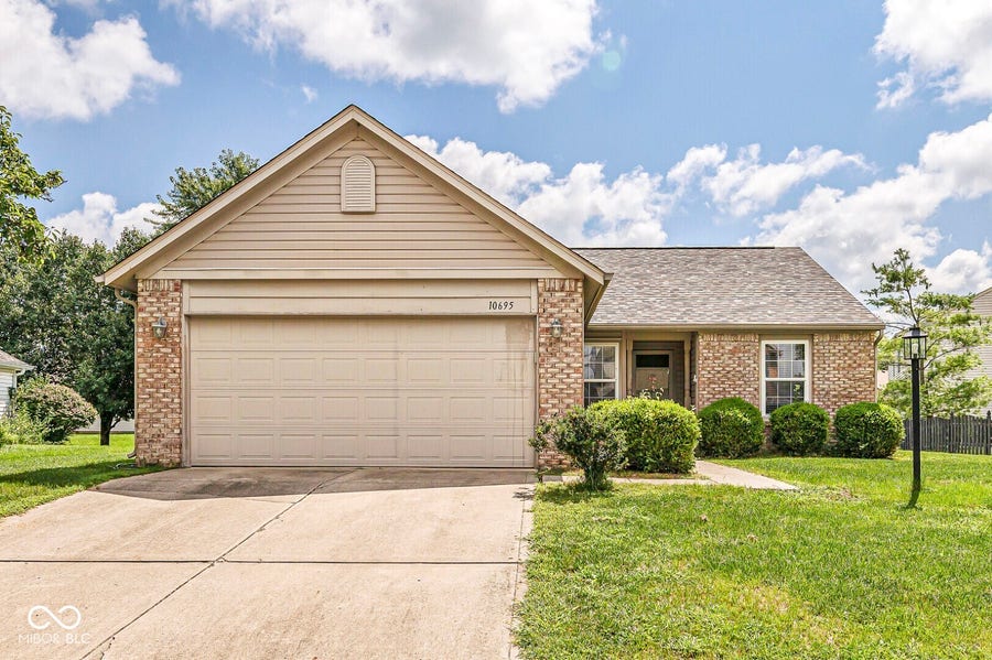 Property photo for 10695 Magenta Drive, Noblesville, IN