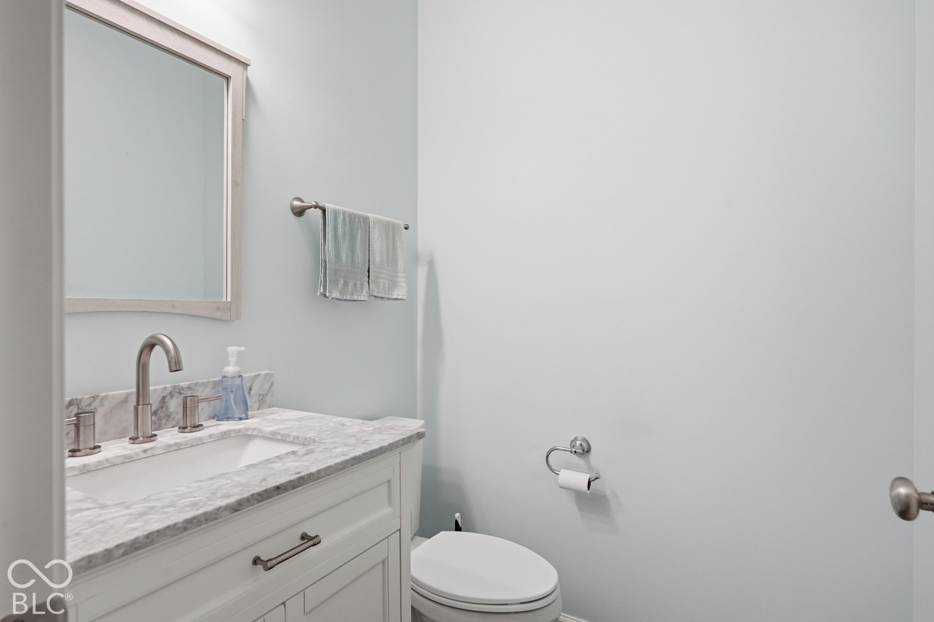 15774 Hargray Drive, Noblesville, IN 46062 Powder Room