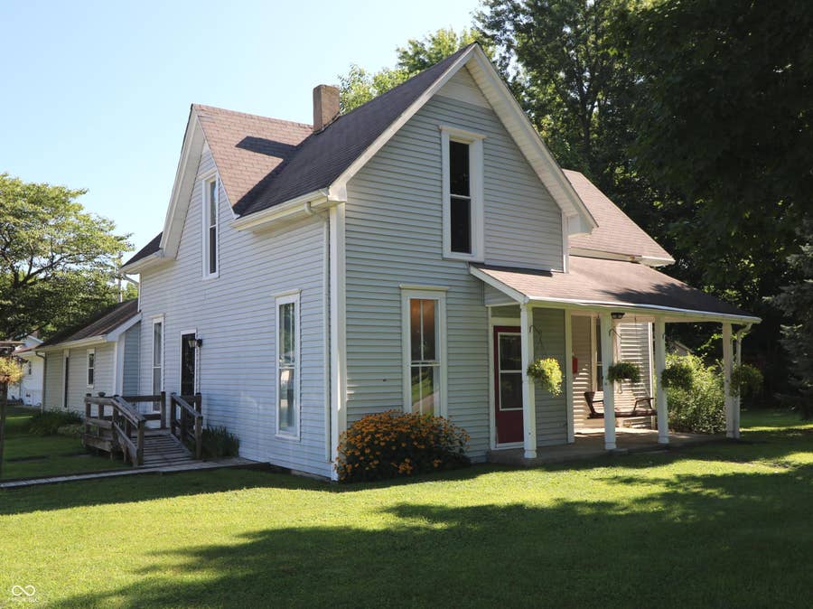 Property photo for 302 E Washington Street, Waynetown, IN