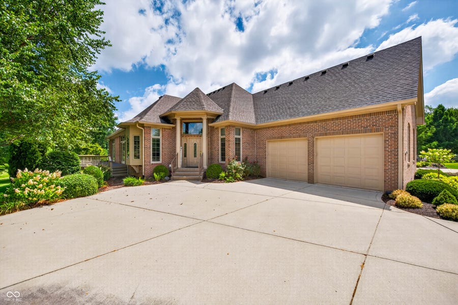 Property photo for 1514 Ashwood Court, Greenwood, IN
