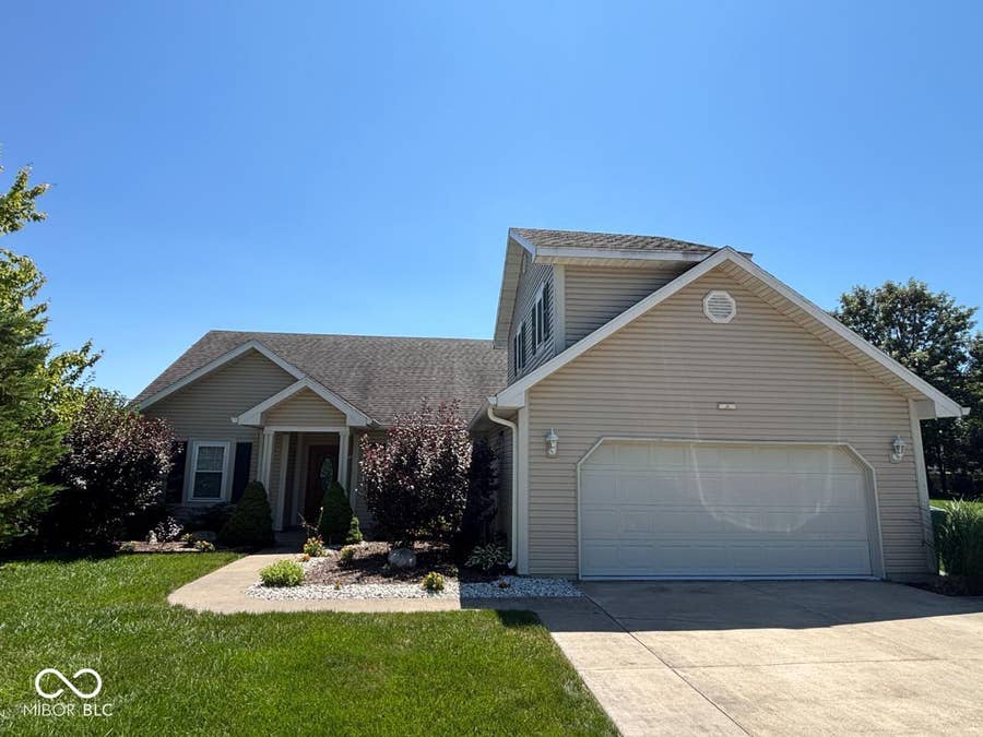Property photo for 3609 W Moore Road, Muncie, IN