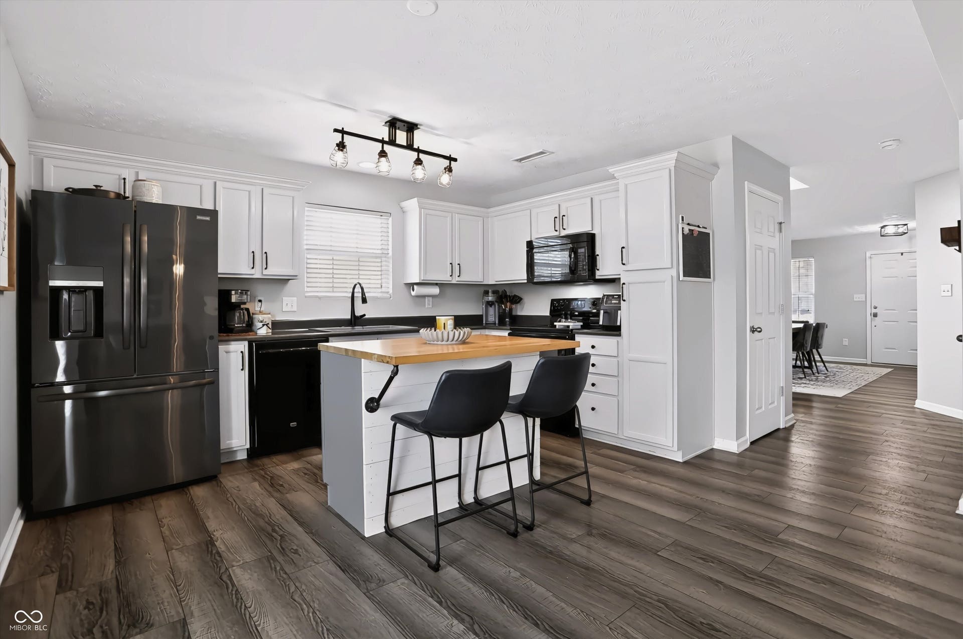 7849 Ithaca Way, Indianapolis, IN 46239