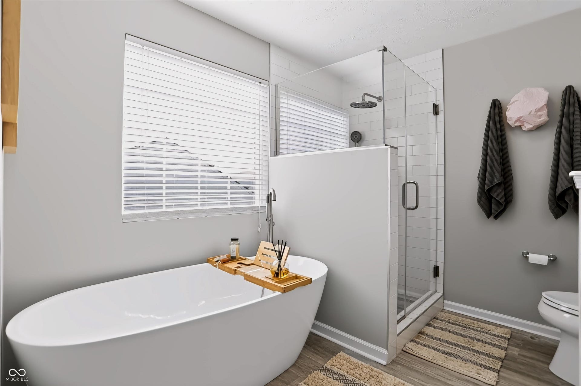 7849 Ithaca Way, Indianapolis, IN 46239