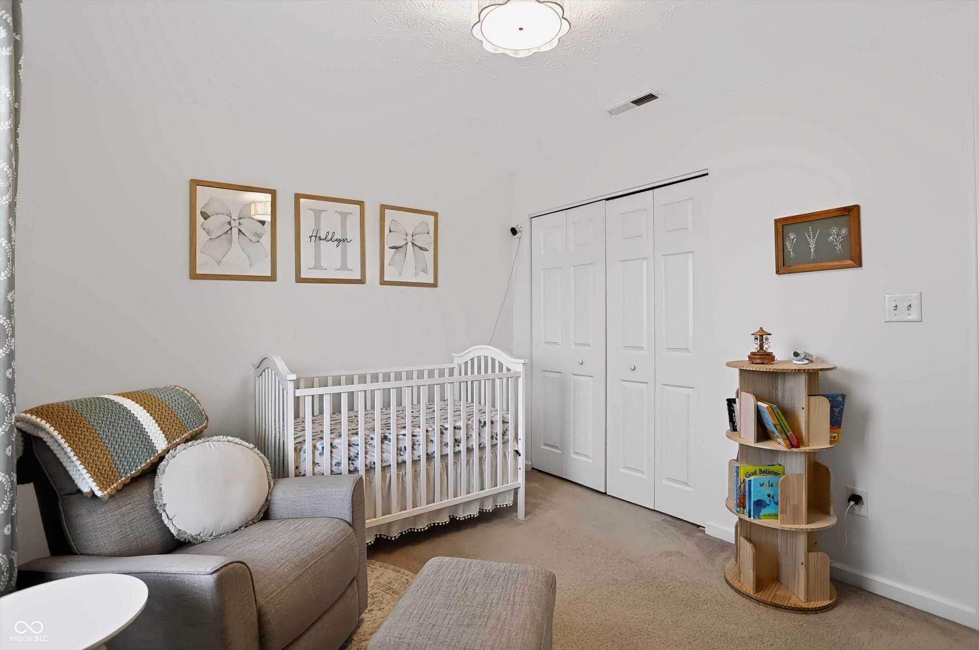 7849 Ithaca Way, Indianapolis, IN 46239