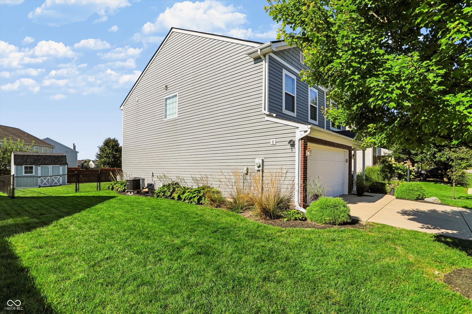 7849 Ithaca Way, Indianapolis, IN 46239