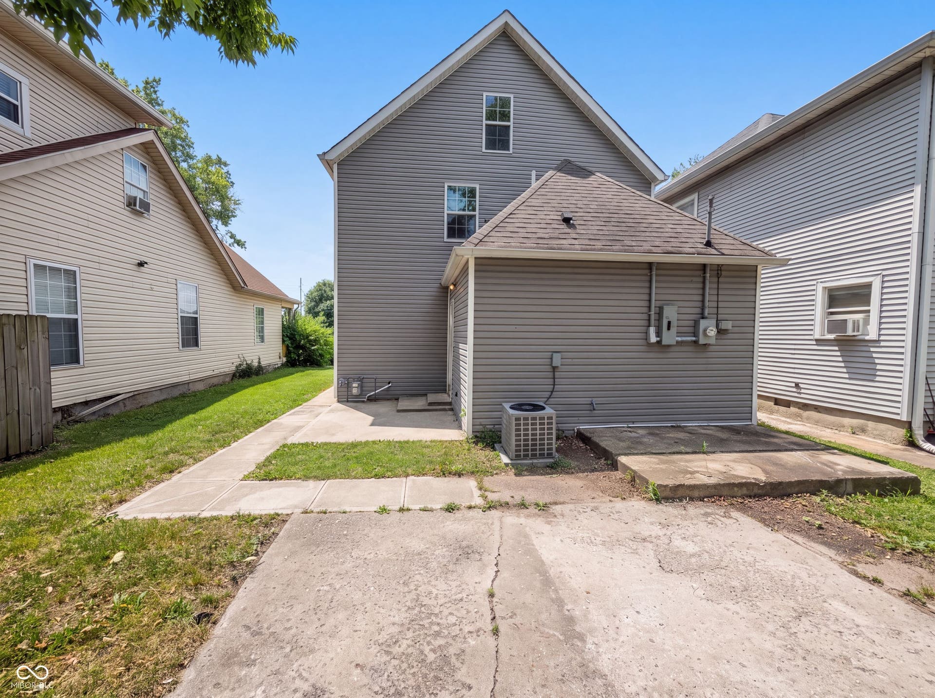 2615 Boulevard Place, Indianapolis, IN 46208