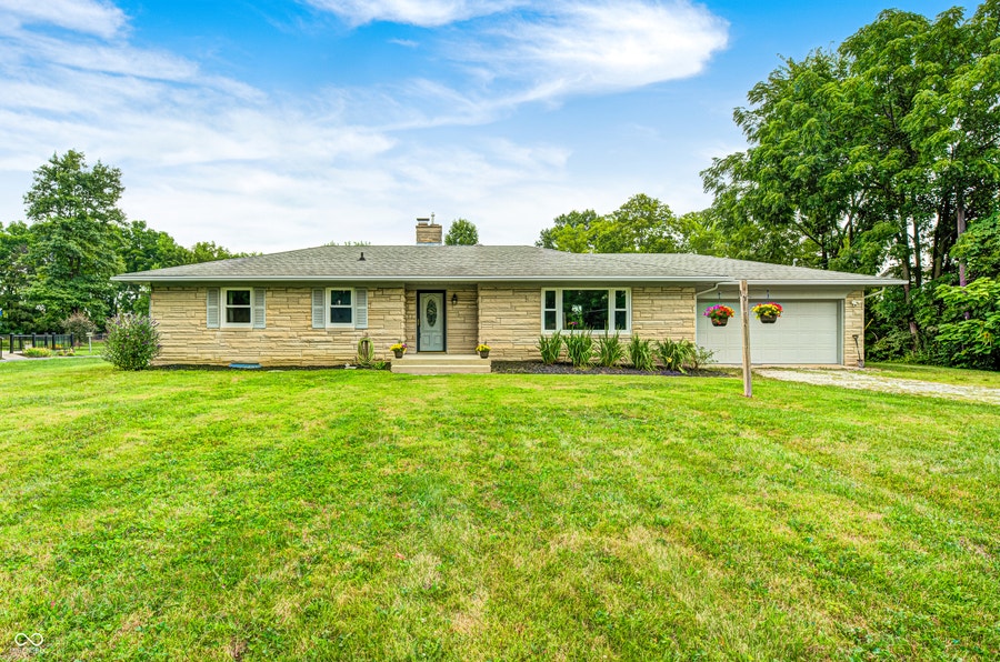 Property photo for 10854 E County Road 650 N, Indianapolis, IN