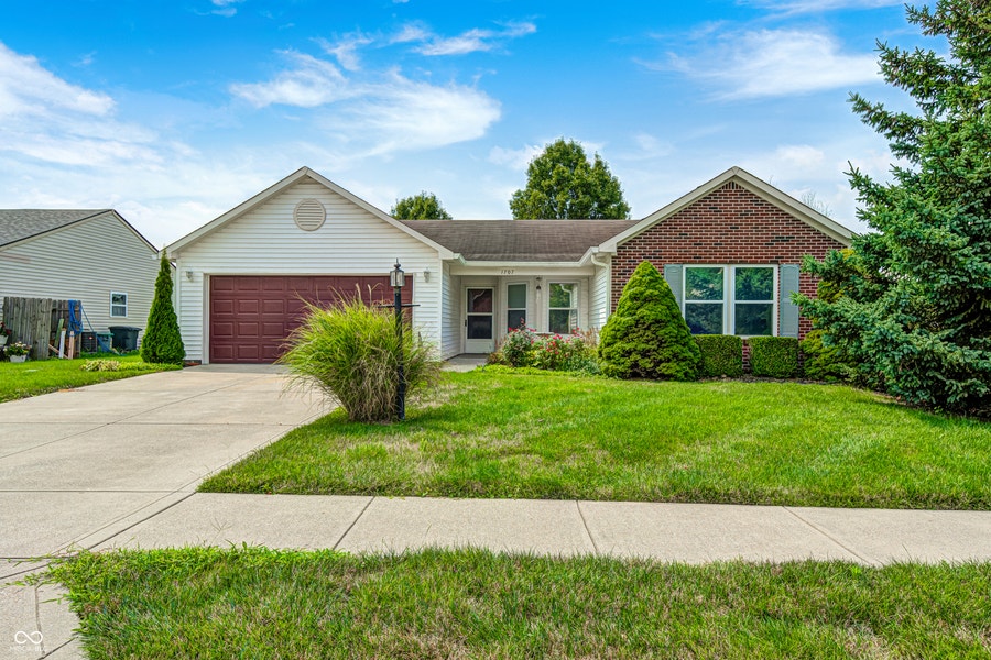 Property photo for 1707 Brookview Drive, Brownsburg, IN
