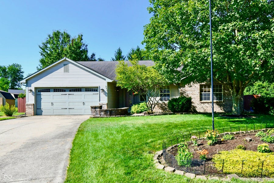 Property photo for 391 Longfellow Court, Greenfield, IN