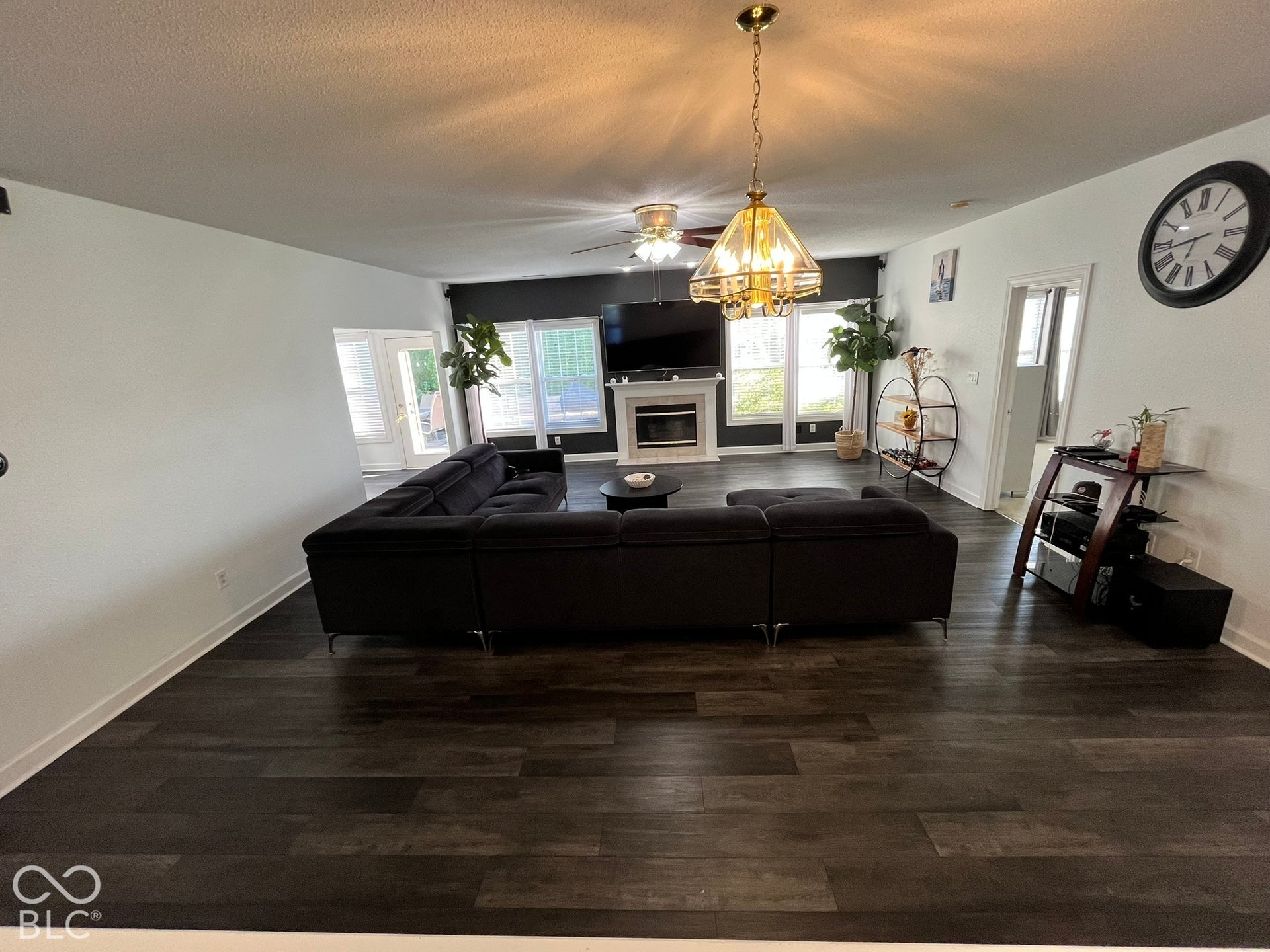 9533 Treyburn Lakes Drive, Indianapolis, IN 46239
