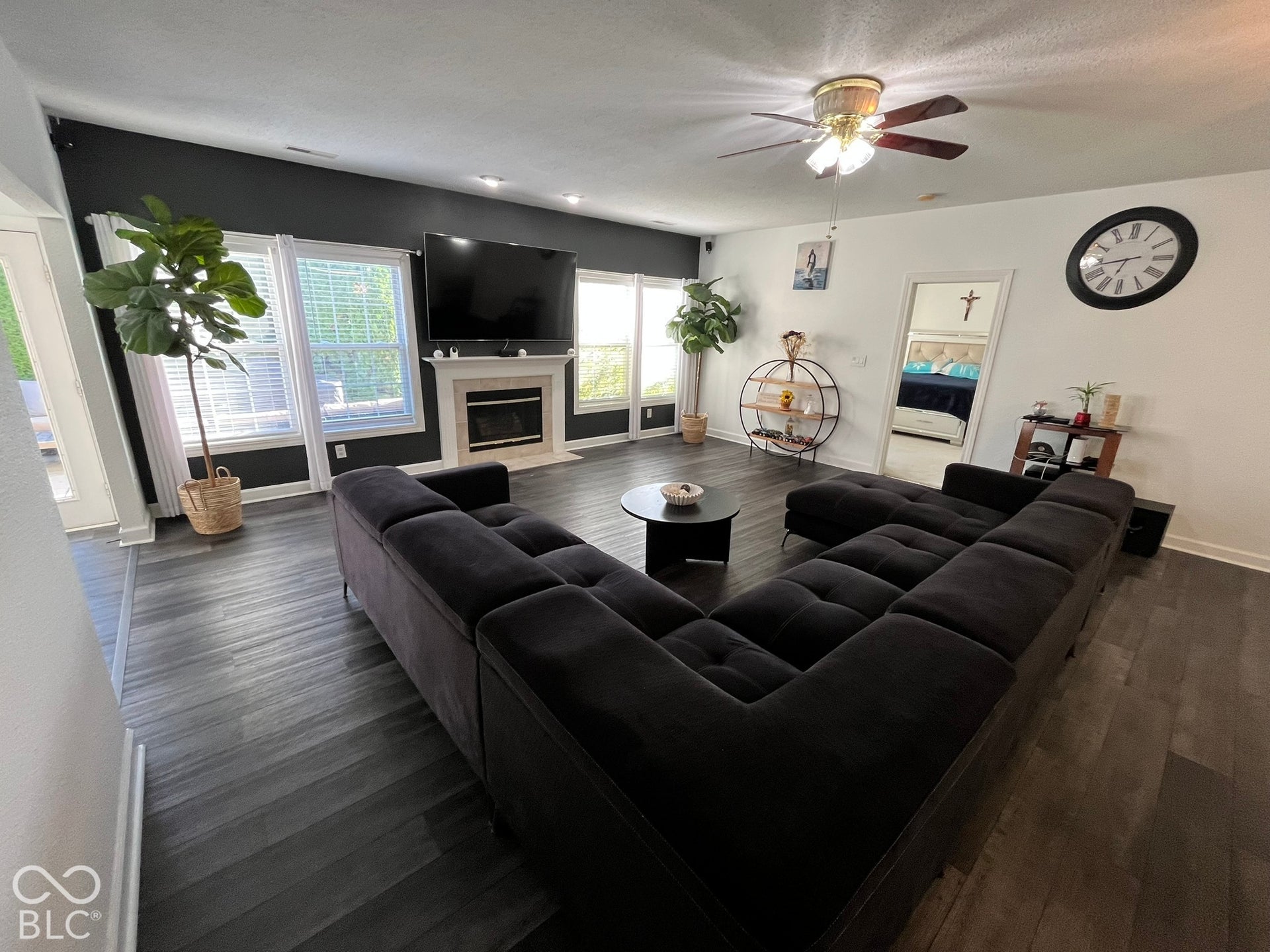 Large Great Room with Wood Burning Fireplace