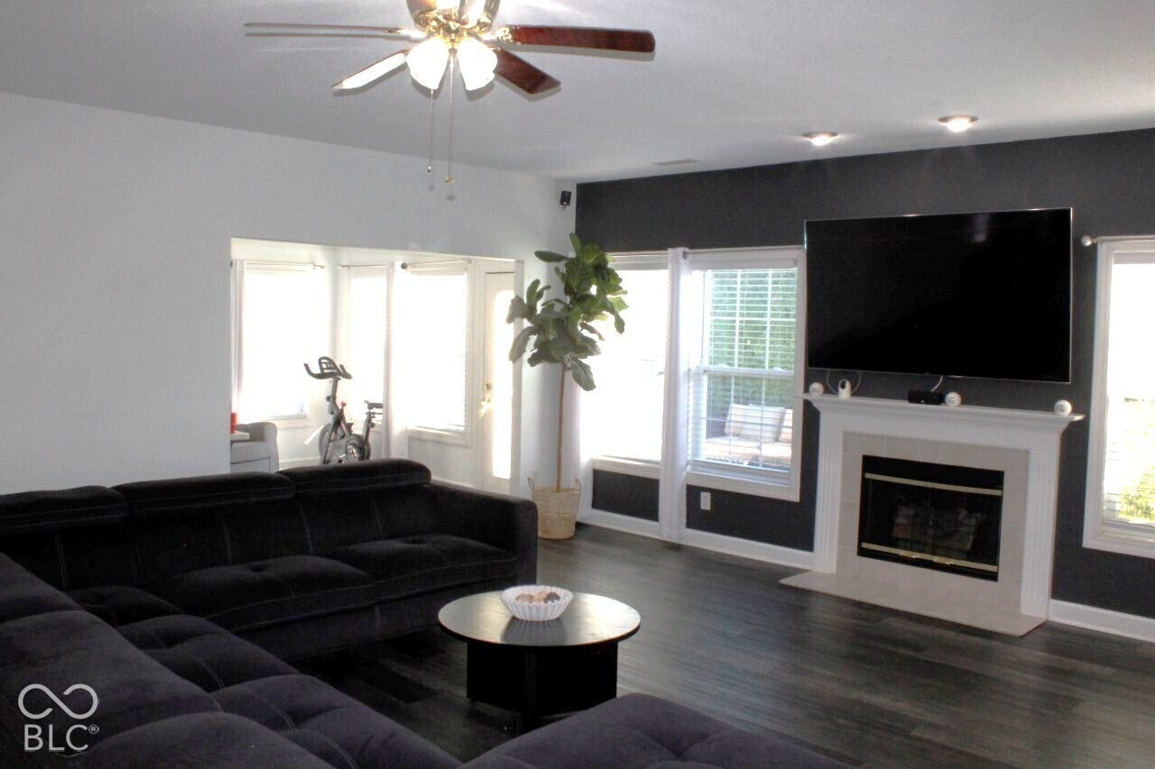 9533 Treyburn Lakes Drive, Indianapolis, IN 46239