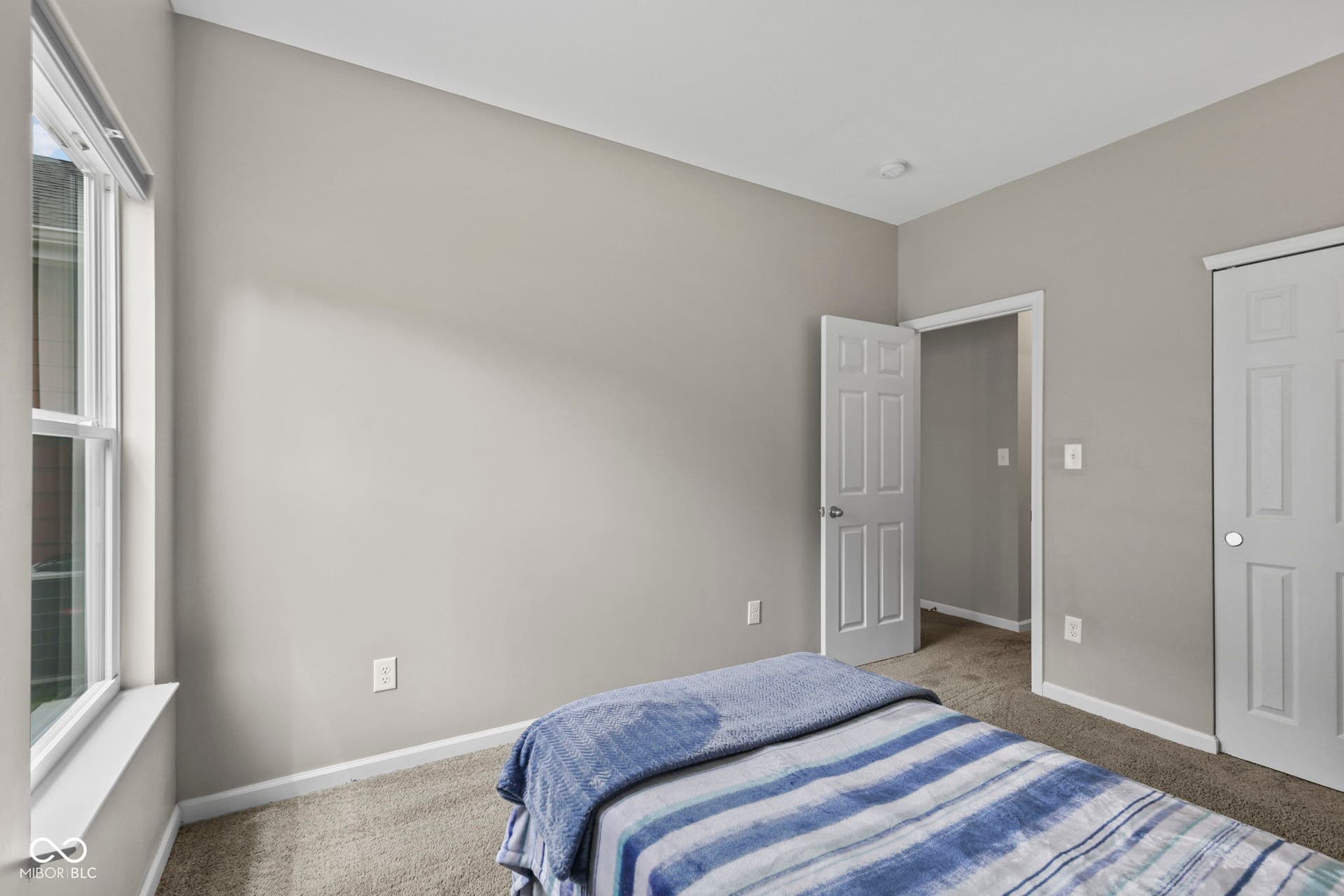 7033 Provincial Drive, McCordsville, IN 46055