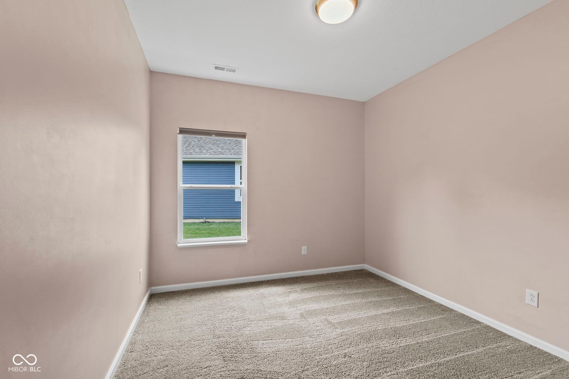 7033 Provincial Drive, McCordsville, IN 46055