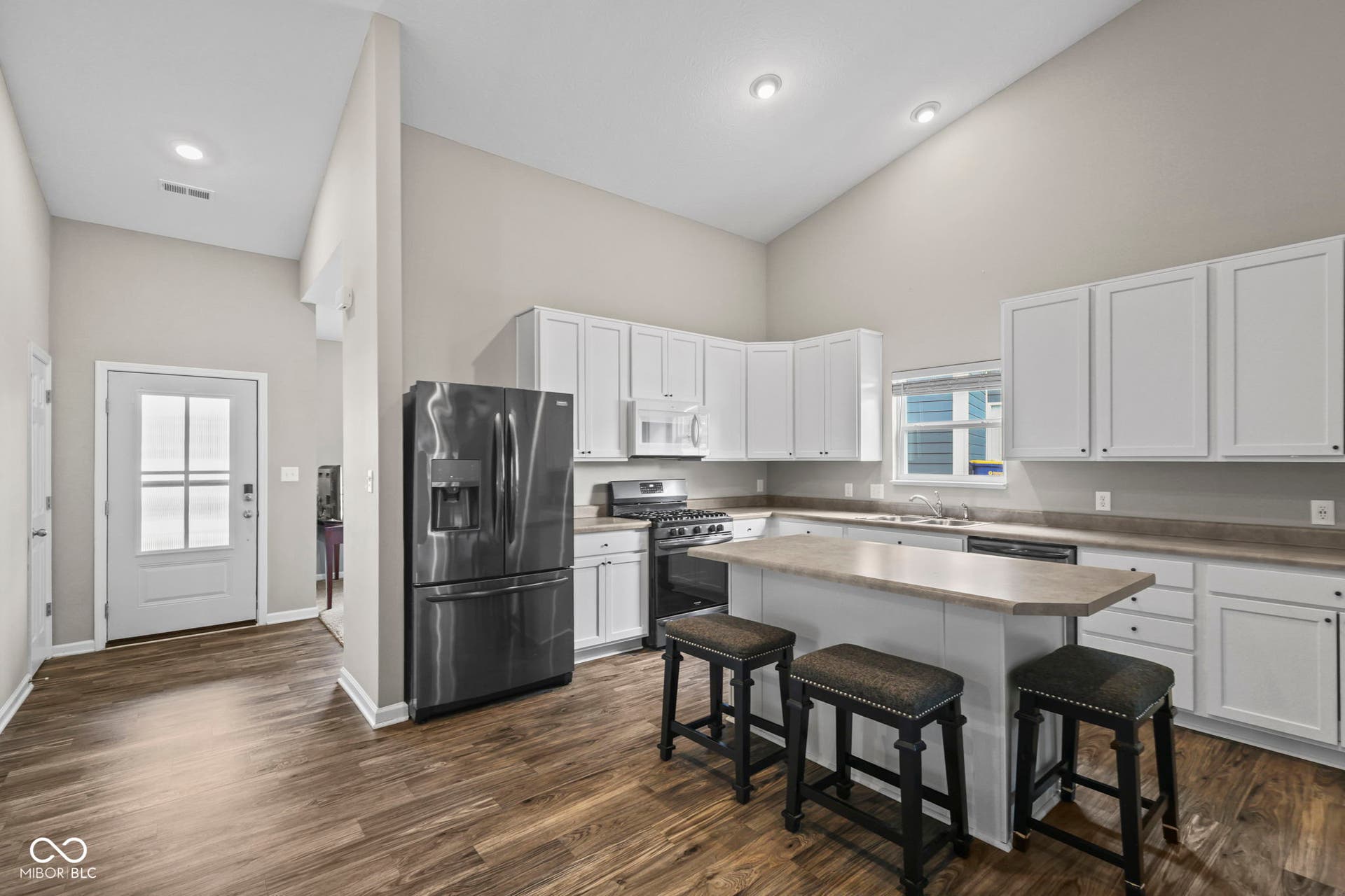 7033 Provincial Drive, McCordsville, IN 46055