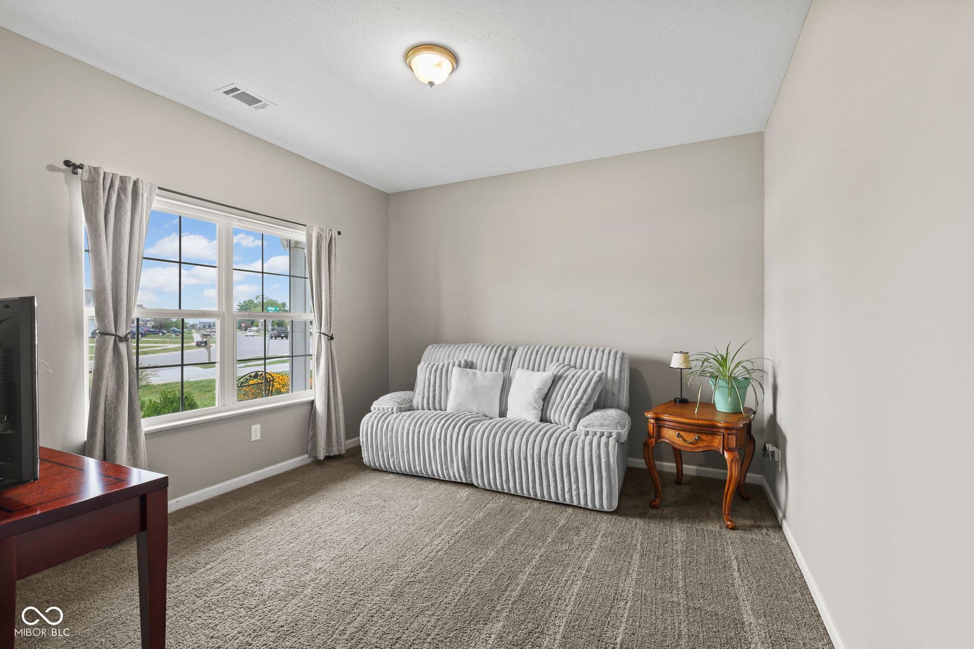 7033 Provincial Drive, McCordsville, IN 46055