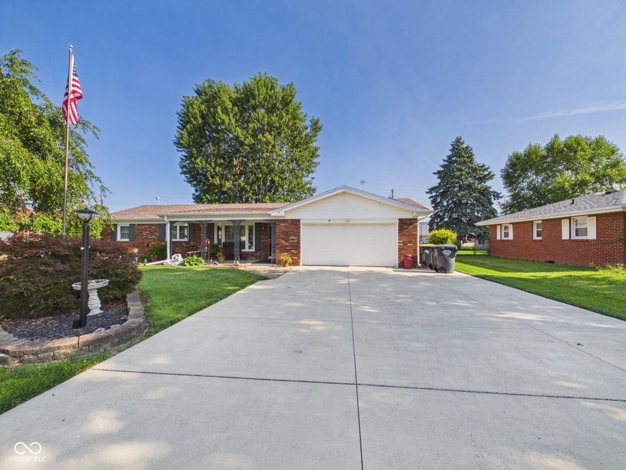 Property photo for 814 Rustic Road, Anderson, IN