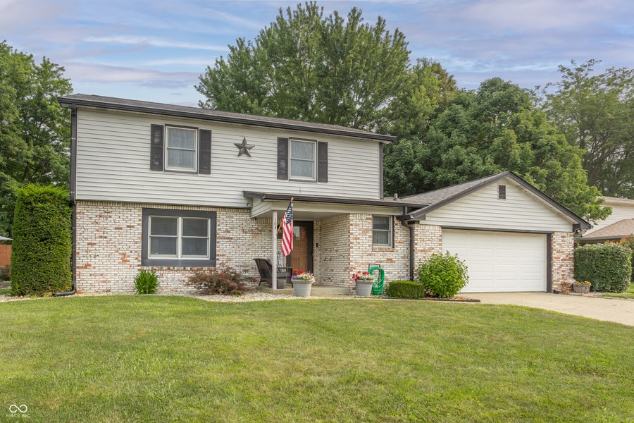 Property photo for 104 Creek View Drive, Greenfield, IN