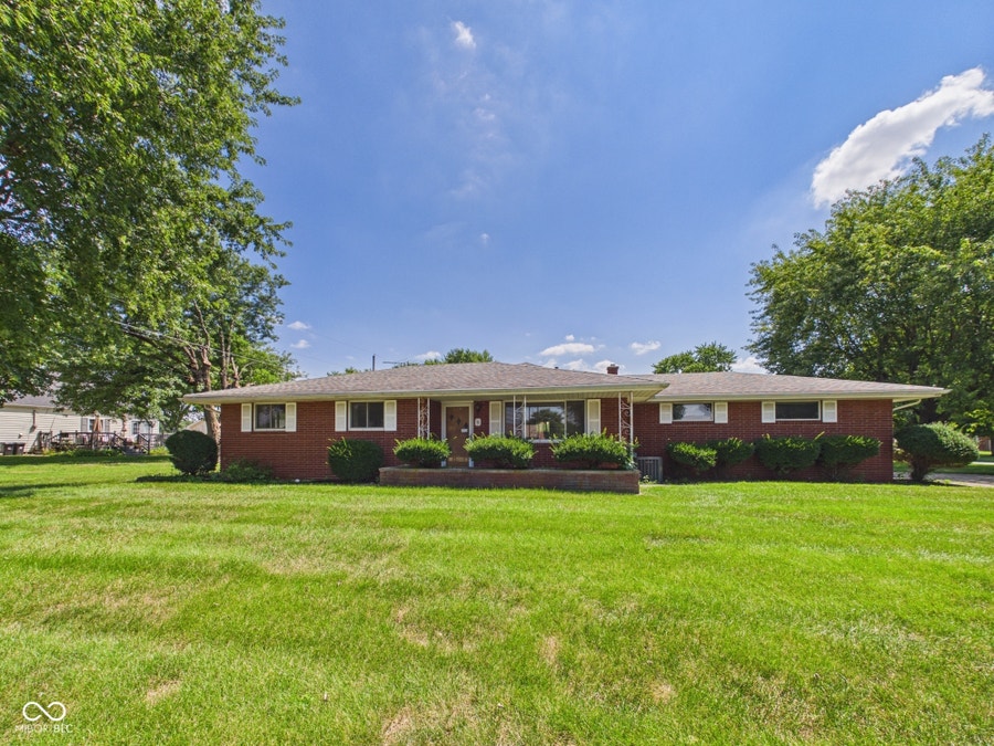 Property photo for 9 W Whitehall Way, Anderson, IN