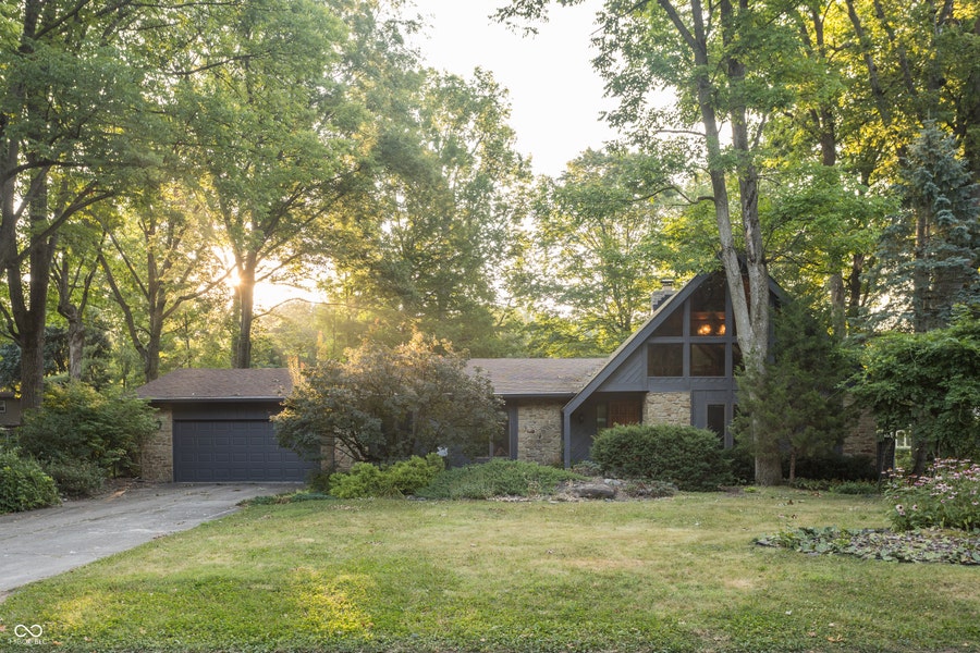 Property photo for 505 Greenlee Drive, Indianapolis, IN