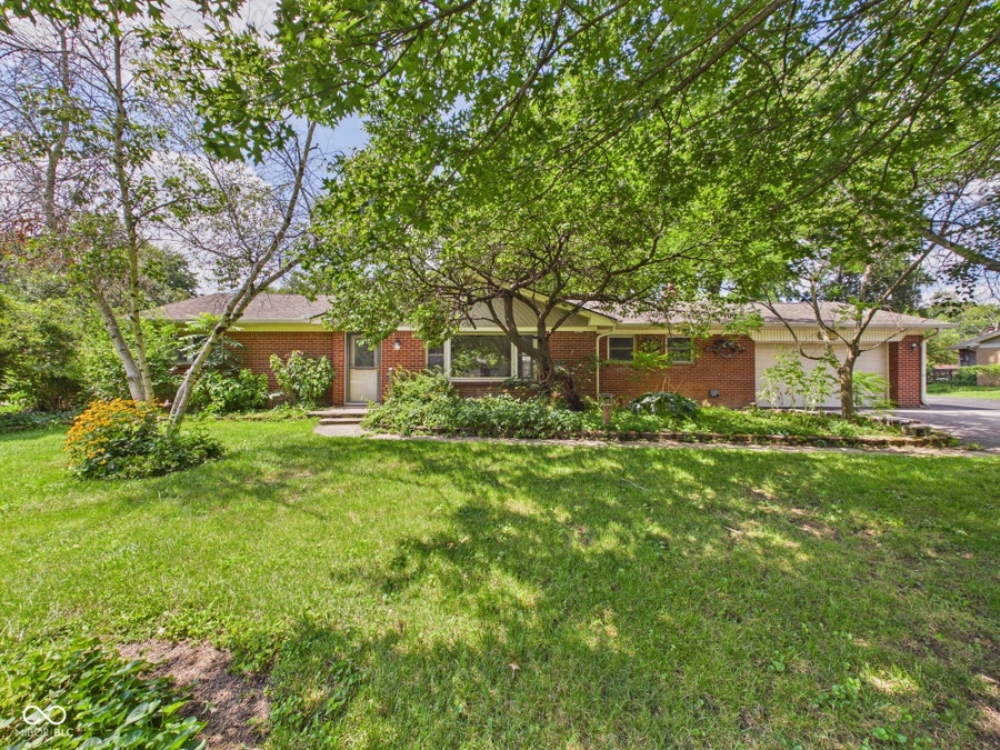 Property photo for 10236 Central Avenue, Carmel, IN