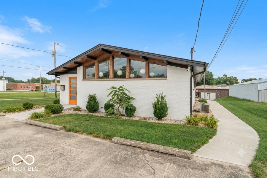 Property photo for 403 N Indiana Street, Greencastle, IN