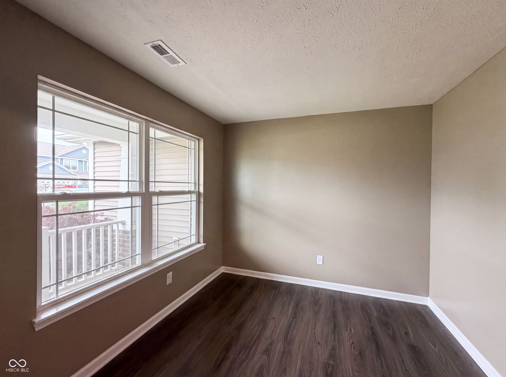 8196 Alyssum Drive, Plainfield, IN 46168 8196 Alyssum Drive, Plainfield, IN 46168