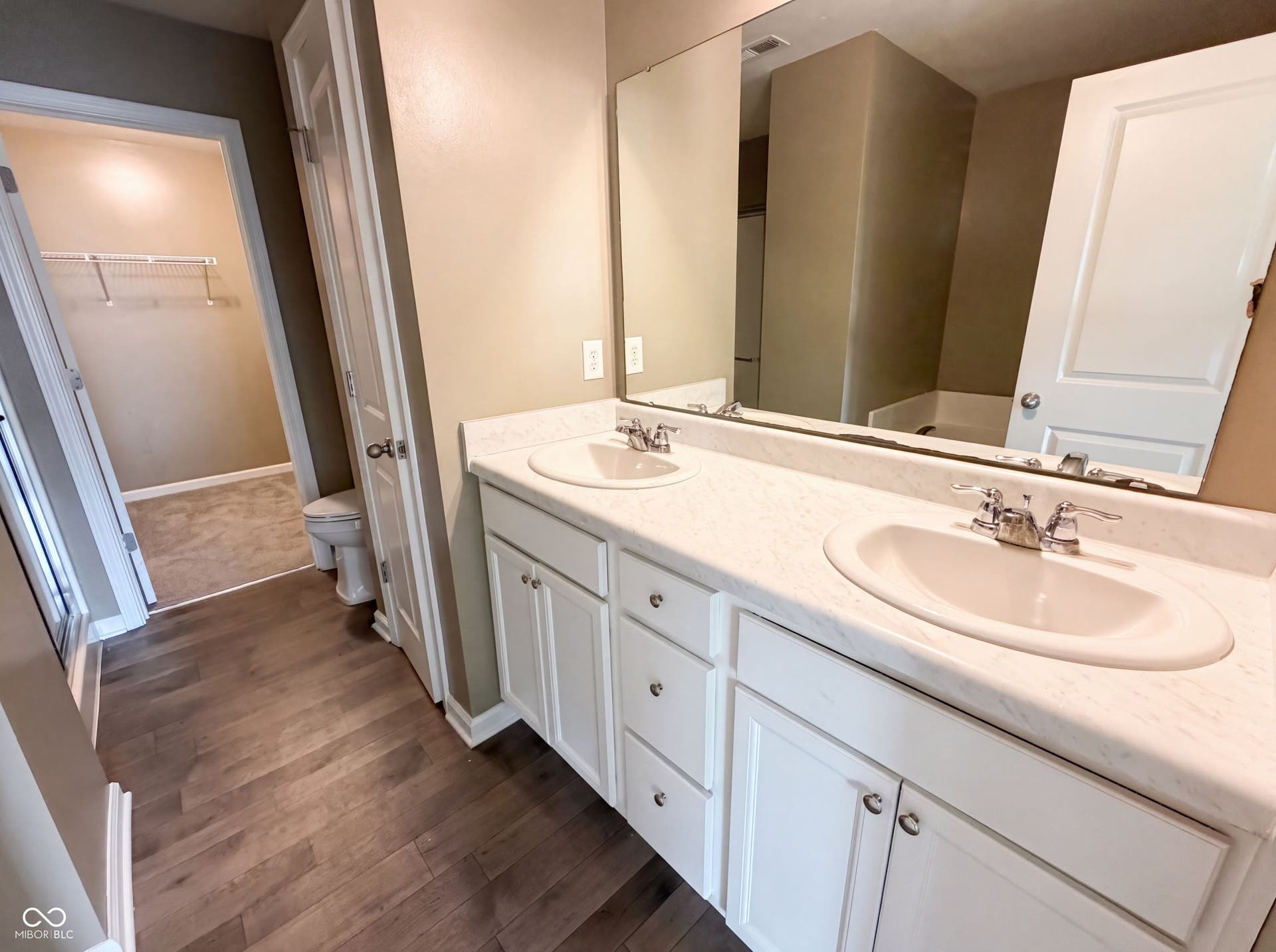 8196 Alyssum Drive, Plainfield, IN 46168 8196 Alyssum Drive, Plainfield, IN 46168